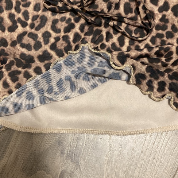 Leopard mesh crop top - Picture 2 of 4